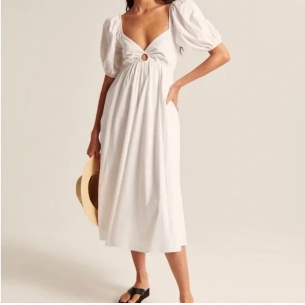 Abercrombie & Fitch Women's
O-Ring Puff Sleeve Midi Dress